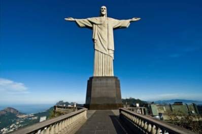corcovado-hiking-tour-statue-of-christ-the-redeemer-P77xwIk3Xn